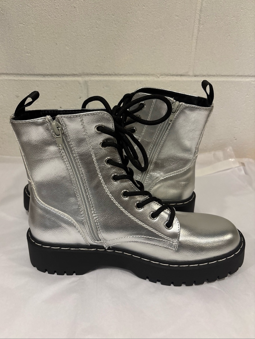 Sincerely Jules Women’s Harley Silver Combat Platform Boots Size 7.5 - Picture 7 of 8